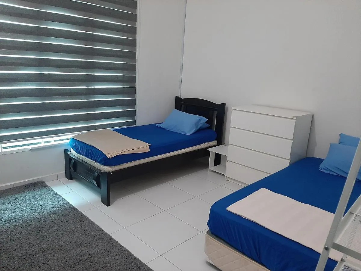 5Room Home2Stay Hayyan Muslim Pool Малакка